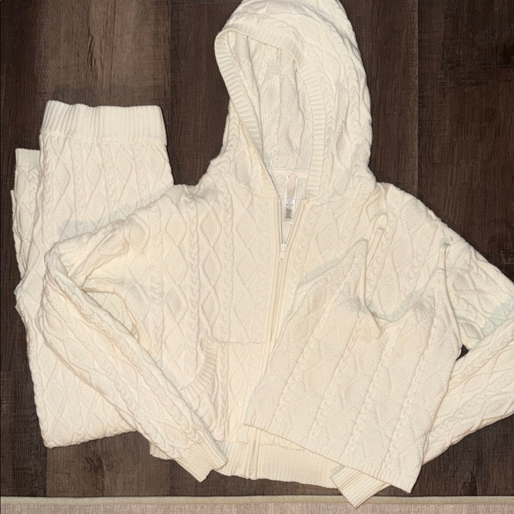 SKIMS Cable-Knit Hooded Sweater